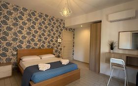 Walk Rooms